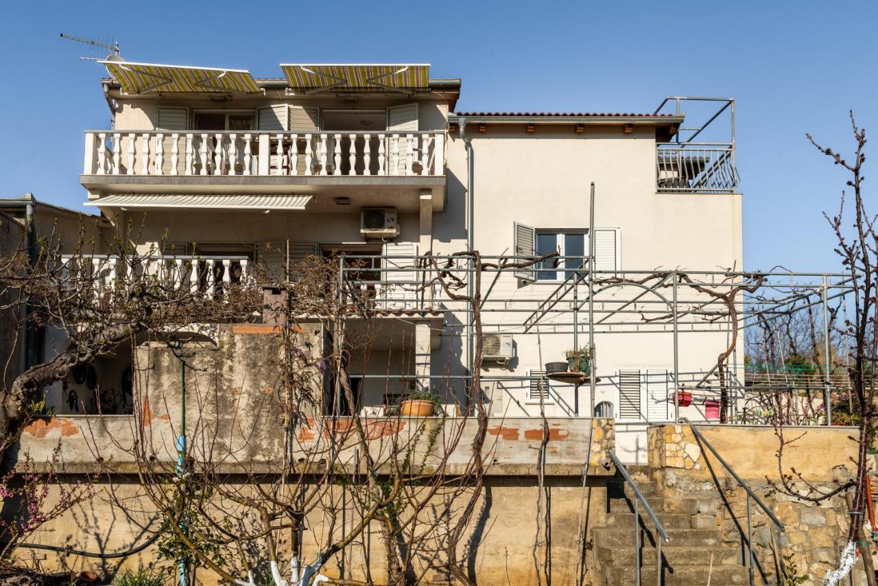 Apartments With A Parking Space Lopar, Rab - 14070 Bagian luar foto