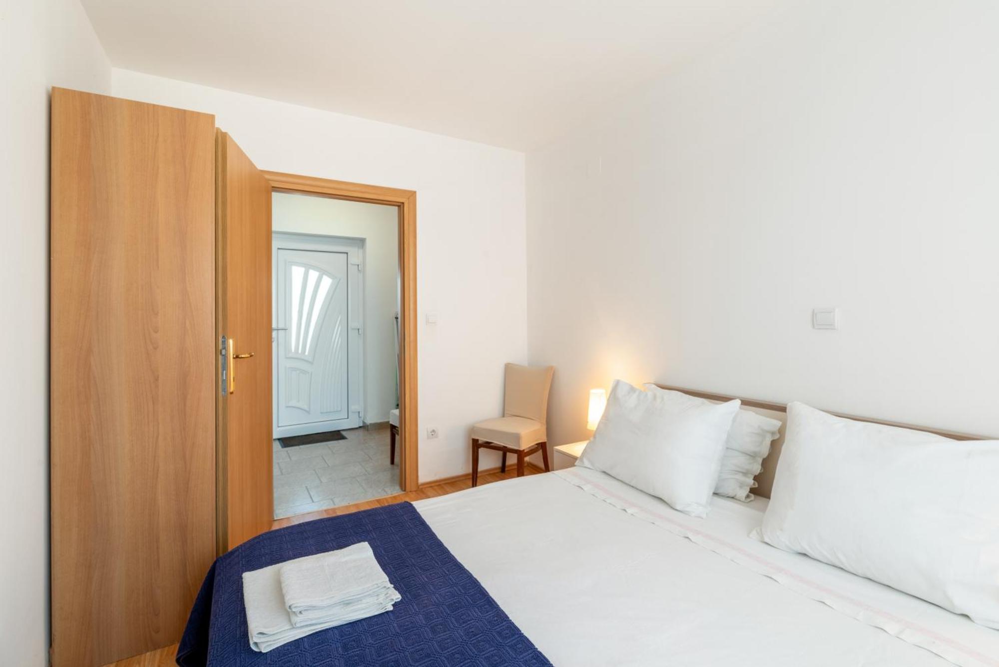 Apartments With A Parking Space Lopar, Rab - 14070 Ruang foto